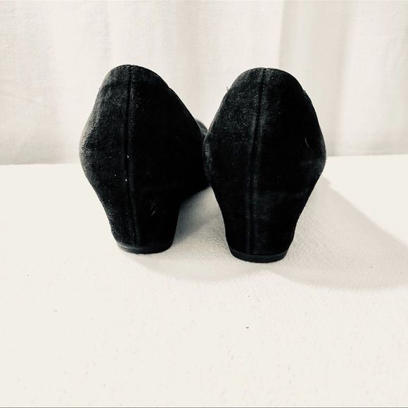 Gabor Suede Wedge - size 5 . Please see size chart. NOT the same as U.S. sizes. - Picture 4 of 14
